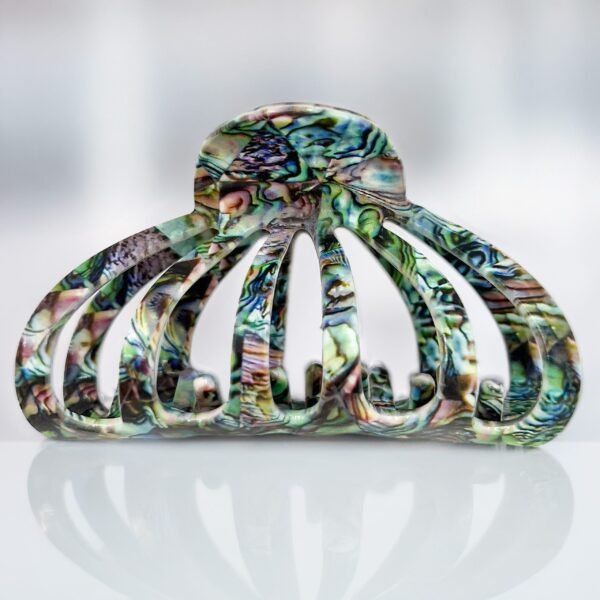 Pince cheveux originale nacrée – Acétate irisé vert d’eau, format moyen | ClawMeUp