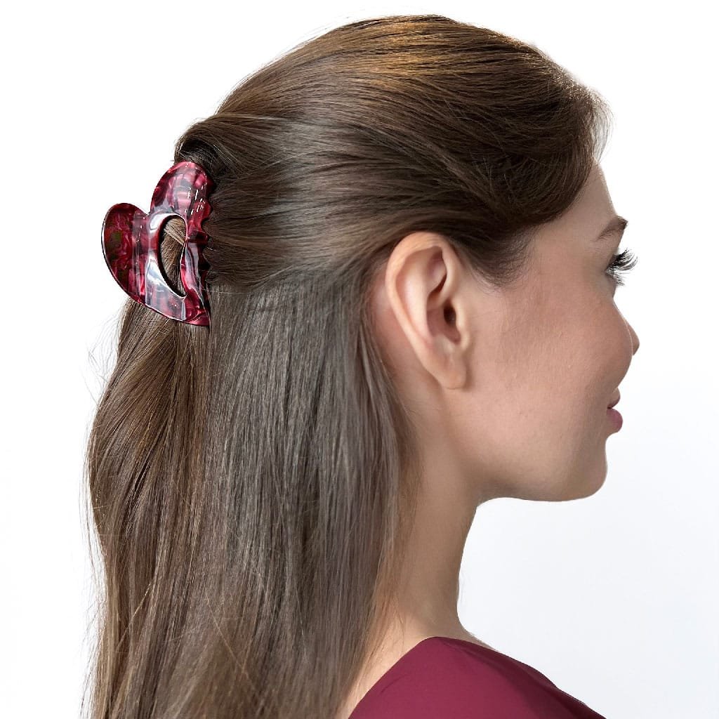 Pince à cheveux cœur en acétate – rouge rubis – demi-queue | ClawMeUp