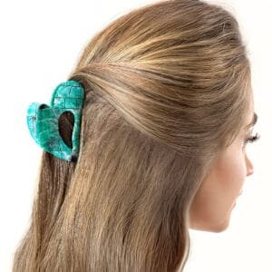 Pince à cheveux cœur en acétate – turquoise océan – demi-queue | ClawMeUp