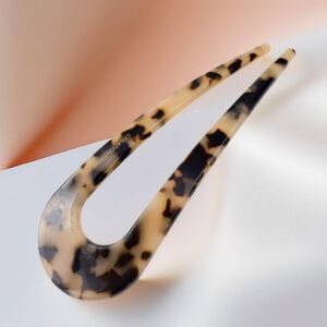 Épingle à cheveux acétate écaille miel pic en U Création France — ClawMeUp