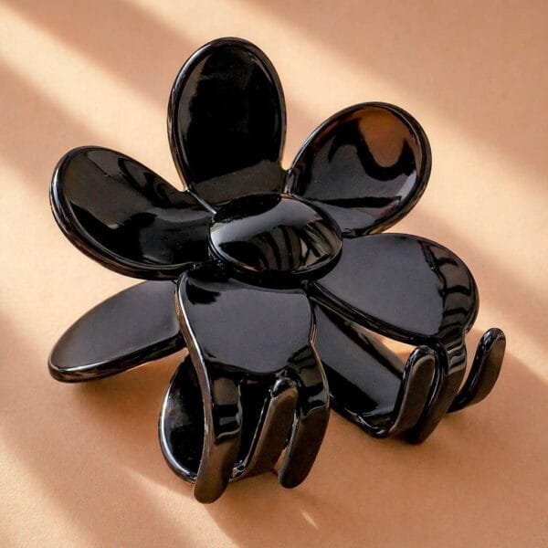 Pince à Cheveux Fleur Crabe — Noir Rayé & Blanc Nacré
